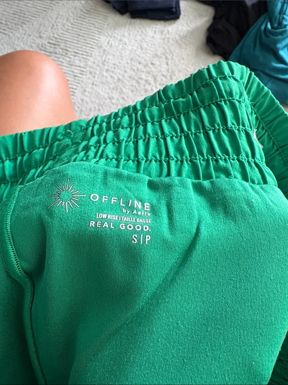 Women’s offline by aerie high rise hot stuff skort— small- green - Picture 6 of 6